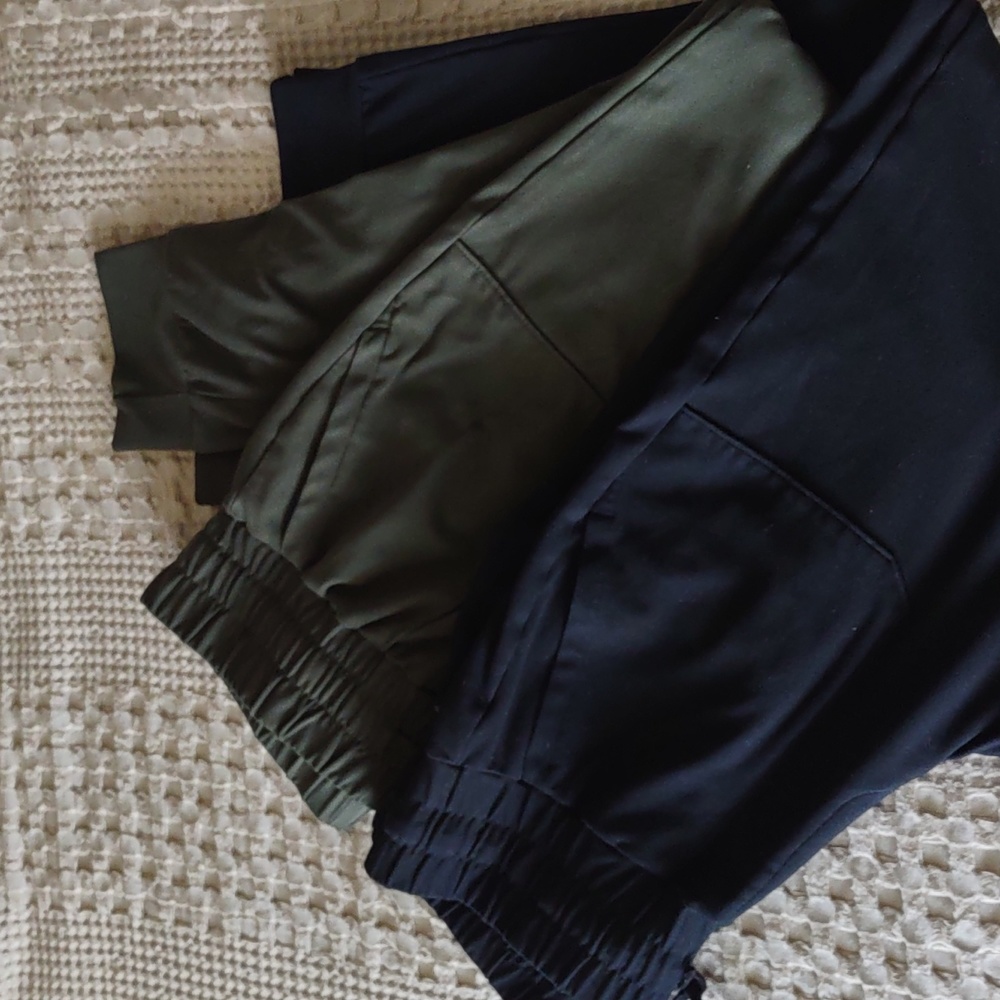 2 pair Mondetta Joggers